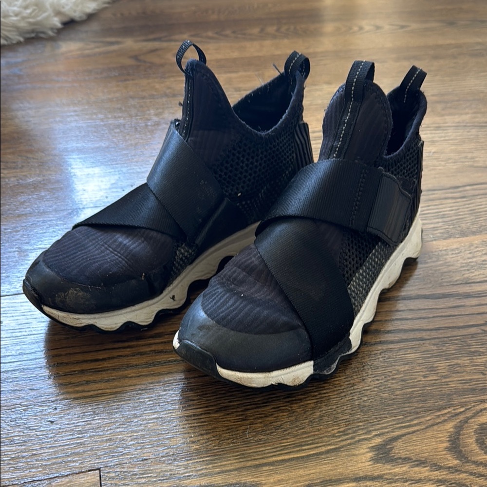 Sorel Kinetic Black Slip-On Sneakers